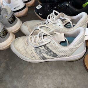 New Balance White Baseball Cleats